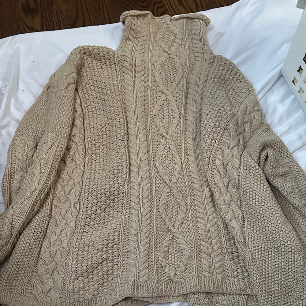 Elegant Cable Knit Turtleneck Sweater